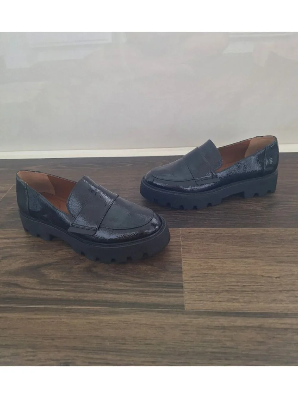 NWOT Franco Sarto Brindy Patent Leather Size 8.5 Loafers Black Lug Sole Slip On